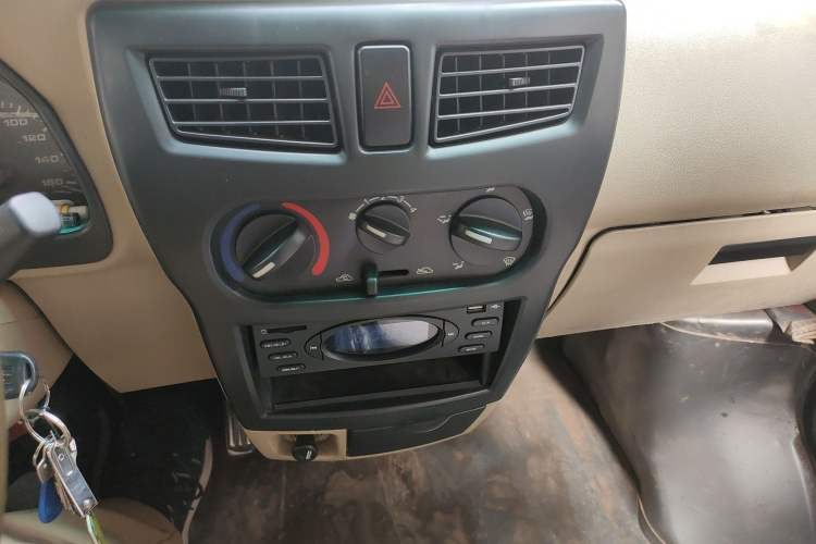 Used Jinbei Starfish A7 2011 1.0L Standard Edition DL465Q5 Audio And AC Panel