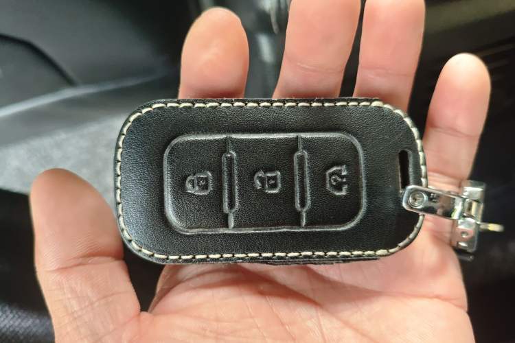 Used Dongfeng Fengon S560 2018 1.8L Manual Luxury 7-Seater Vehicle Key