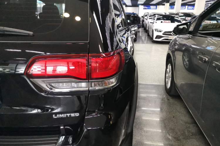 Used Jeep Grand Cherokee 2020 3.0L Elite Navigation Edition