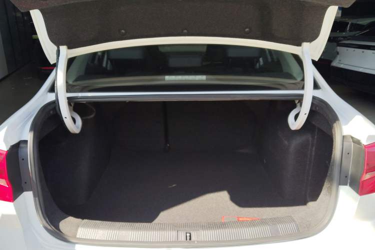 Used Volkswagen Bora 2016 230TSI DSG Comfort Model