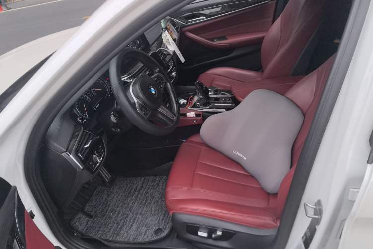 Used BMW 5 Series 2018 Restyled 530Li Leading Edition M Sport Package
