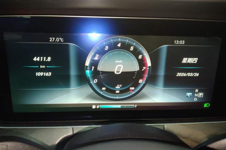 Used Mercedes-Benz E-Class 2016 E 300 L Sporty and Stylish Model