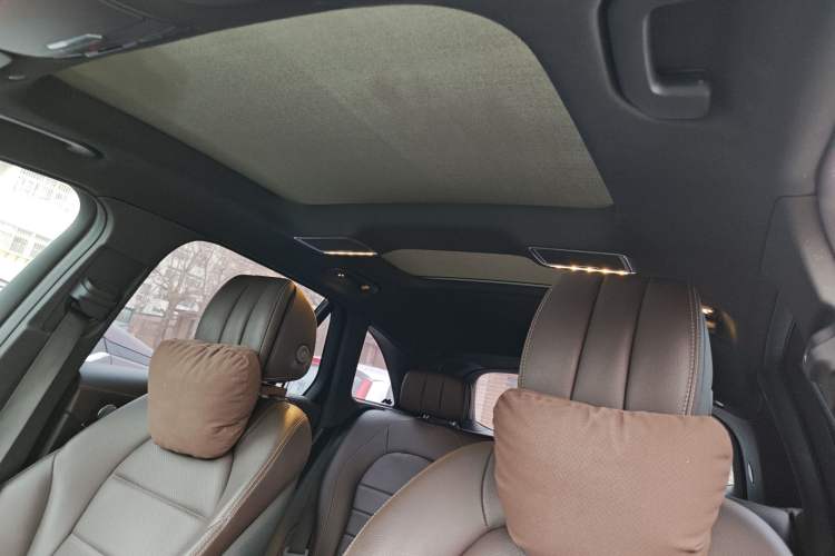 Used Mercedes-Benz GLC 2020 GLC 300 L 4MATIC Dynamic Edition Headliner