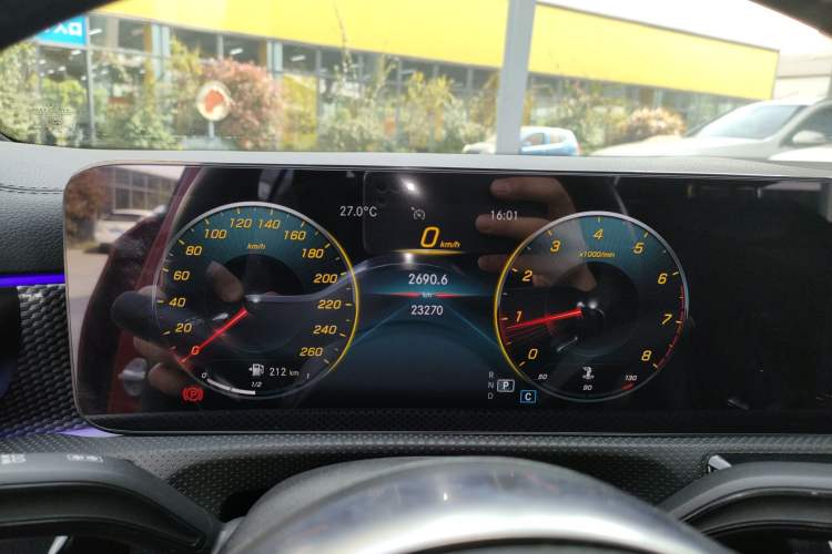 Used Mercedes-Benz A-Class 2021 A 200 L Sport Sedan Fashion Model
