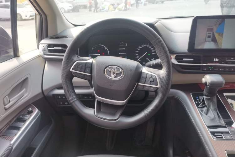 Used Toyota SIENNA 2021 2.5L Hybrid Comfort Edition