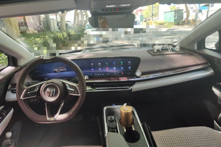 Used Buick E4 2023 Deluxe Edition Center Console