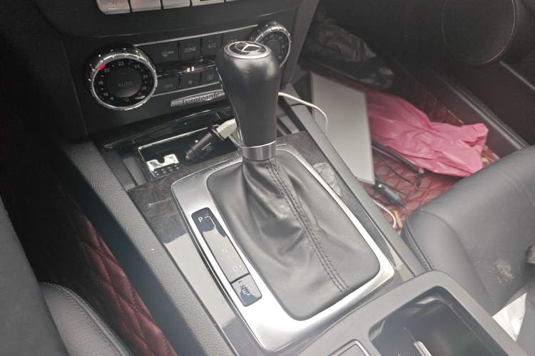 Used Mercedes-Benz C-Class 2011 C 200 CGI Fashion Model