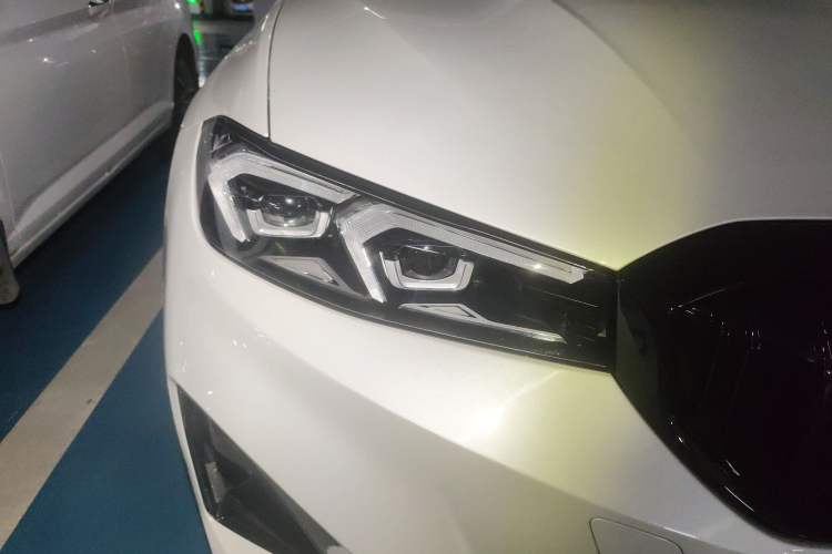 Used BMW i3 2023 eDrive 40 L Midnight Edition
