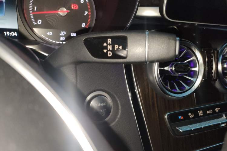 Used Mercedes-Benz C-Class 2018 C 180 L Fashion Model