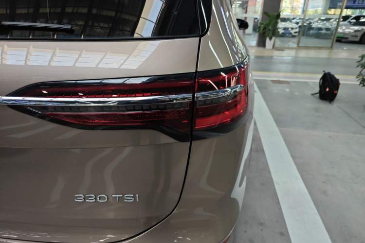 Used Volkswagen Viloran 2020 330TSI Luxury Edition