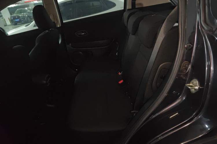 Used Honda Vezel 2015 1.5L CVT two-wheel drive Comfort trim Left Rear Seat