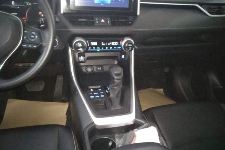 Used Toyota RAV4 2020 2.0L CVT 4x4 Trend Edition