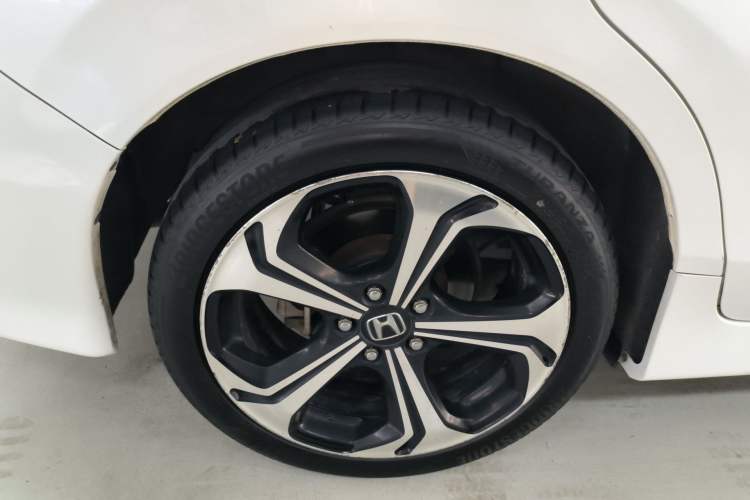 Used Honda Jade 2017 210 TURBO CVT Luxury Edition 5 Seats
