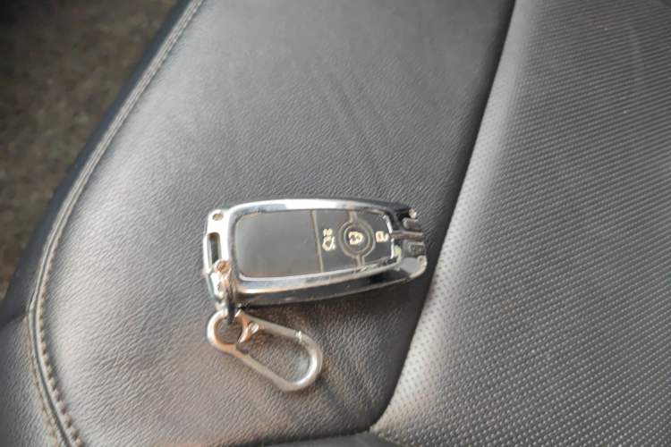 Used Ford Explorer 2020 EcoBoost 285 4x4 Trend Edition 7-Seater Vehicle Key