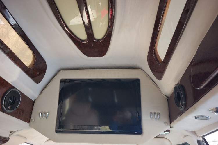 Used Ford E350 2011 5.4L Standard Yacht Edition
