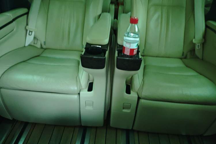 Used Toyota Alphard 2020 Dual-Engine 2.5L Prestige Edition
