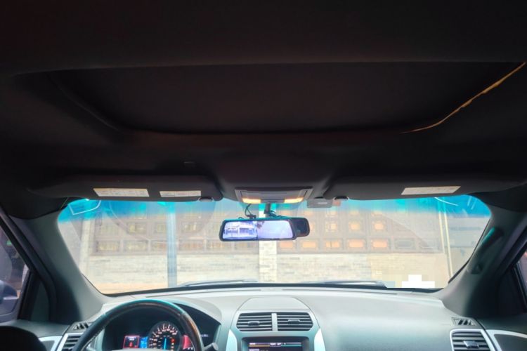 Used Ford Explorer 2013 3.5L Deluxe Model Headliner