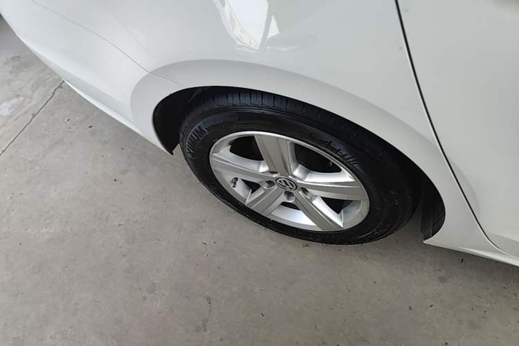 Used Volkswagen Lamando 2017 230TSI DSG Fashion Edition Right Rear Wheel Hub