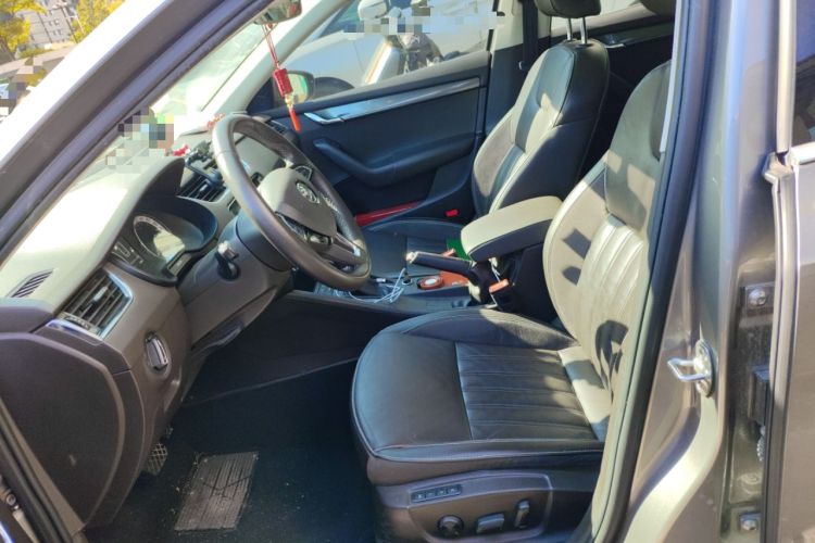 Used Skoda Octavia 2018 Station Wagon TSI280 DSG Flagship Edition
