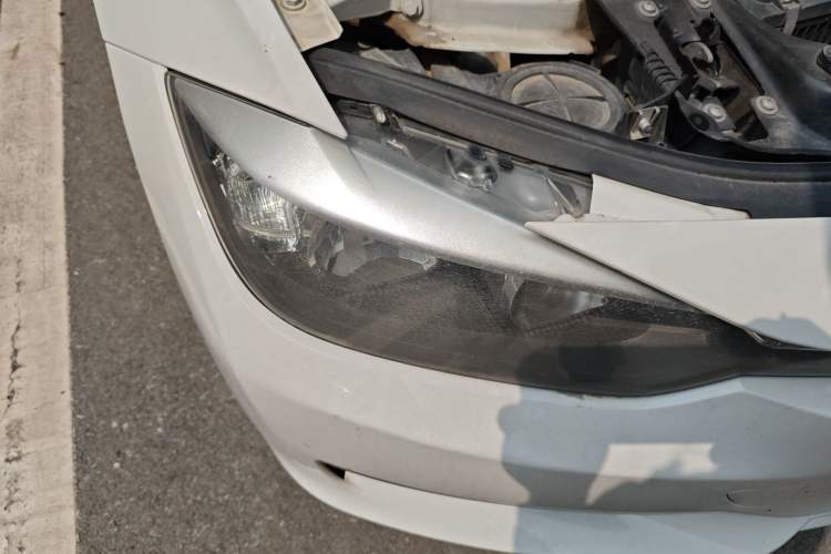 Used BMW 3 Series 2014 320i Active Edition Right Front Headlight