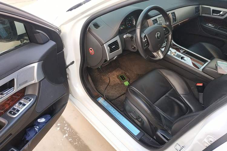 Used Jaguar XF 2014 XF 2.0T Luxury Edition