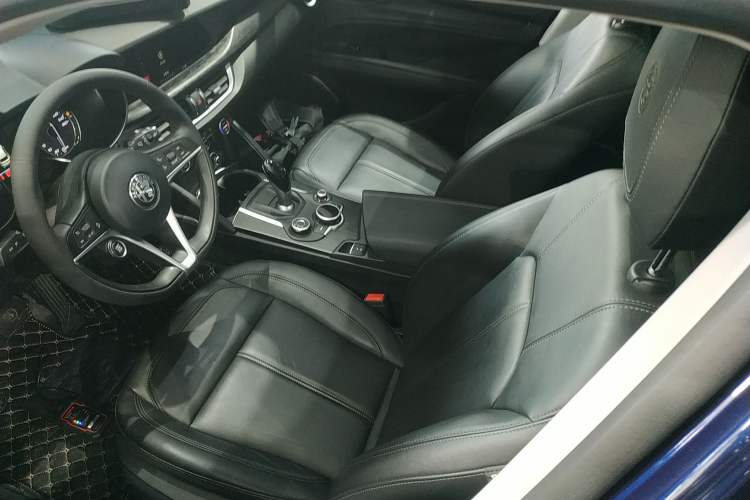 Used Alfa Romeo Stelvio 2017 2.0T 200HP Elite Edition
