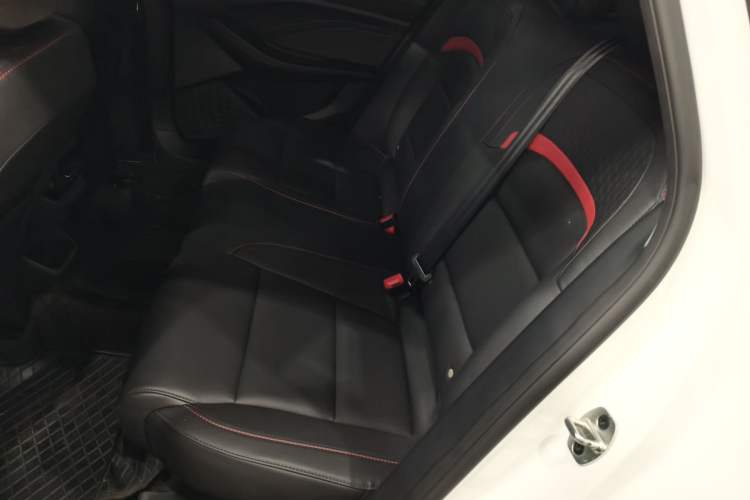 Used MG 5 2022 180 DVVT CVT Youth Luxury Edition
