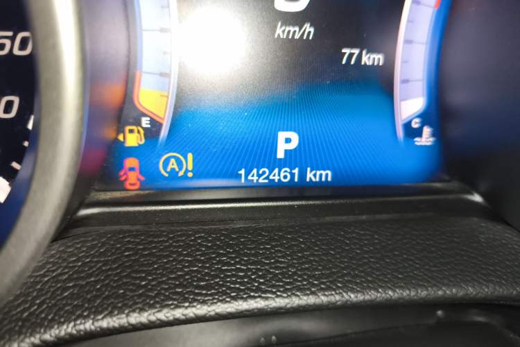 Used Maserati Ghibli 2017 3.0T Standard Edition Odometer Close Up