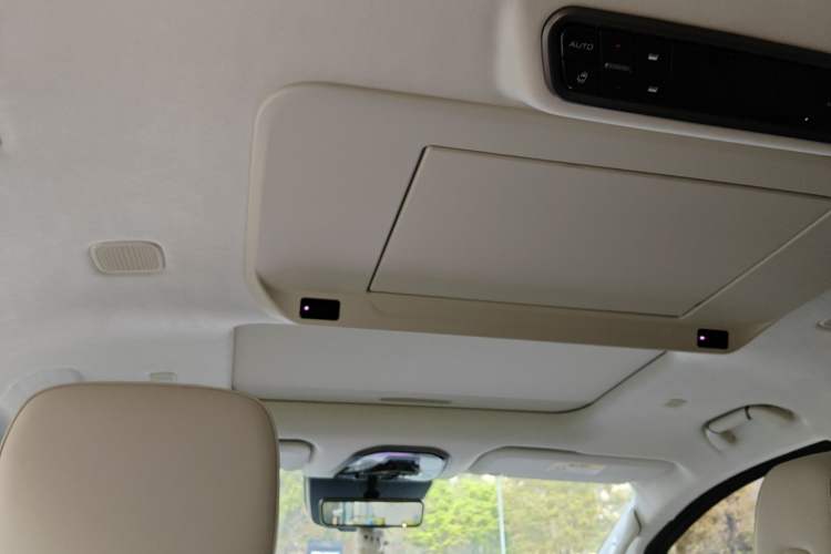 Used Wey Gaoshan 2025 Four-Wheel Drive Alpine 8