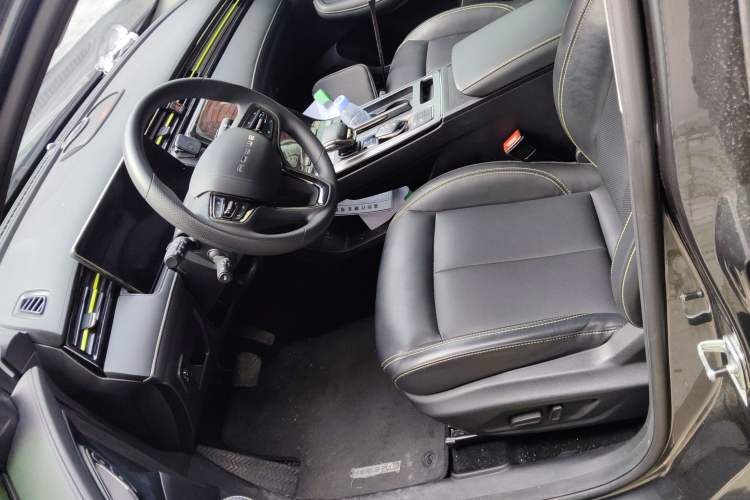 Used Roewe RX5 2023 PLUS 330TGI Automatic Trendsetting Smart Edition