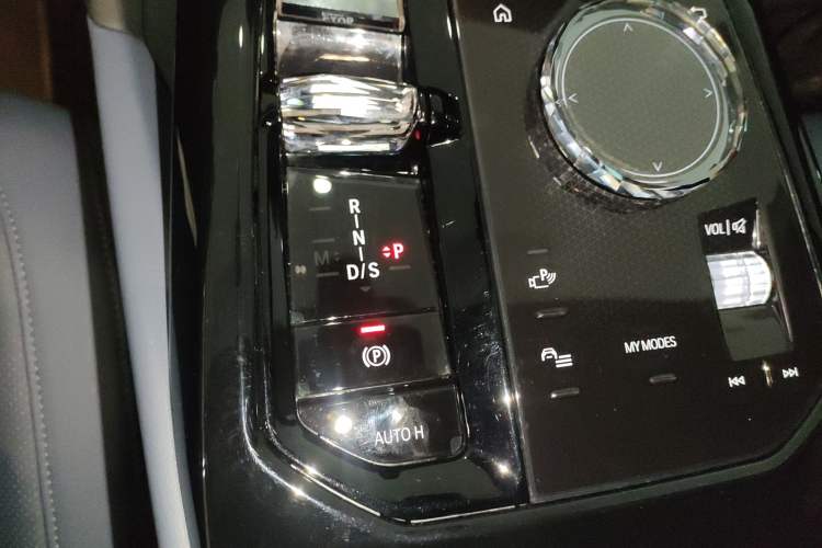 Used BMW 5 Series 2024 530Li Luxury Edition M Sport Package
