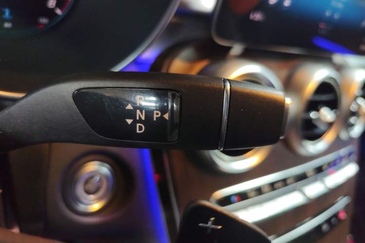 Used Mercedes-Benz GLC 2021 GLC 300 L 4MATIC Luxury Model Gear Lever