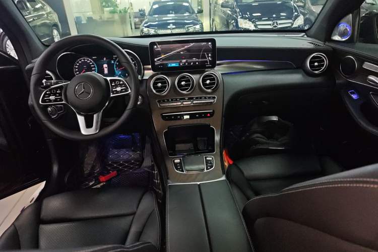 Used Mercedes-Benz GLC 2021 GLC 260 L 4MATIC Luxury Model
