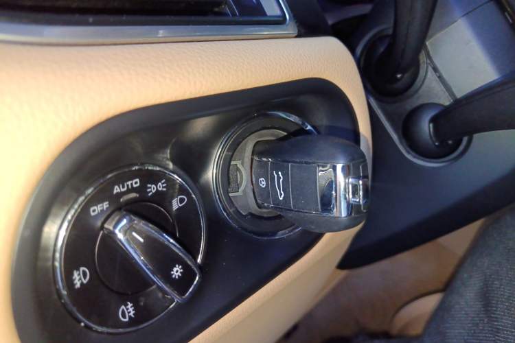 Used Porsche Macan 2016 Macan 2.0T Vehicle Key