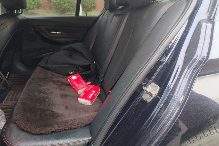 Used BMW 3 Series 2013 320i Sport Design Package
