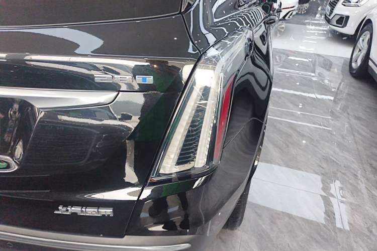 Used Cadillac XT5 2022 2.0T Four-Wheel Drive Luxury Version (Hummingbird Edition)