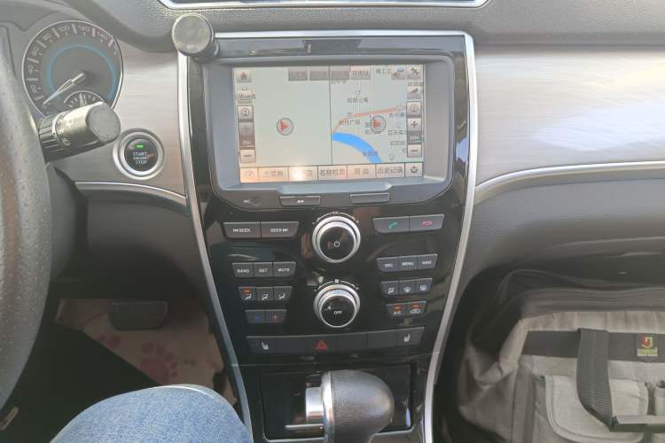 Used Haval H2 2017 Red-Label 1.5T Automatic Two-Wheel Drive Elite Model
