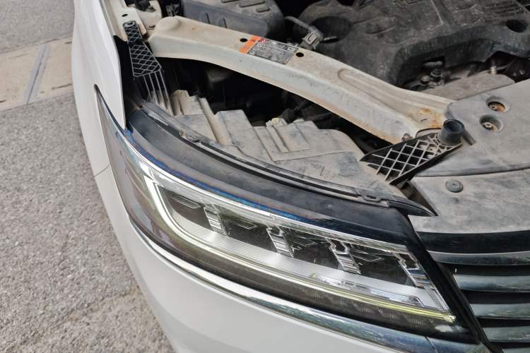 Used Roewe RX5 New Energy 2017 eRX5 50T Hybrid Connected Prestige Flagship Edition
