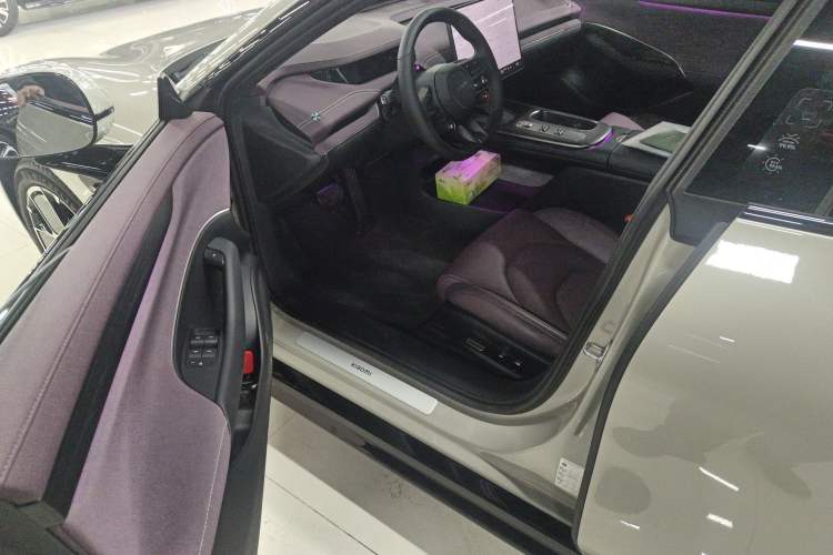 Used Xiaomi Auto SU7 2024 Rear-Drive Long-Range Intelligent Driving Version
