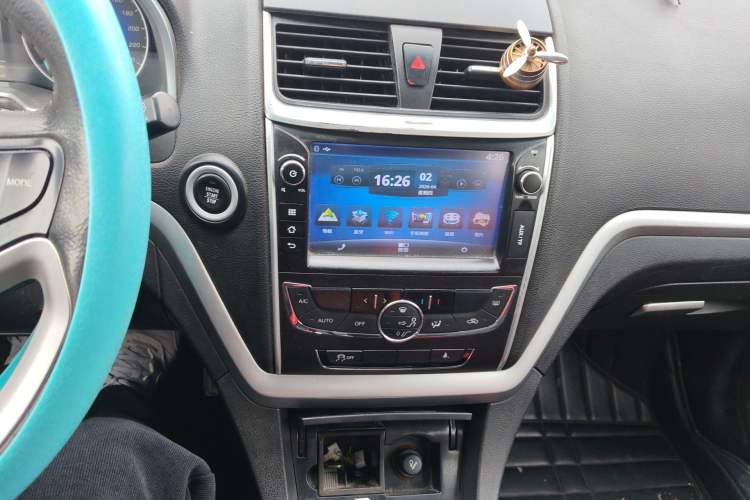 Used Geely Auto Emgrand 2016 Hatchback RS 1.5L Manual - Upward Edition Audio And AC Panel