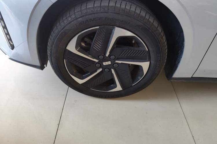 Used Geely Galaxy L6 2025 EM-i 140km Starship Edition
