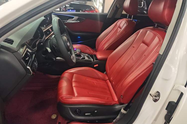 Used Audi A4L 2019 40 TFSI Fashion Version China V