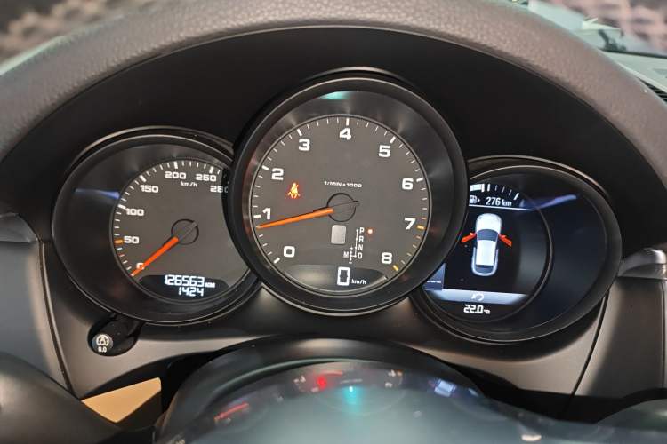 Used Porsche Macan 2017 Macan 2.0T Instrument Cluster