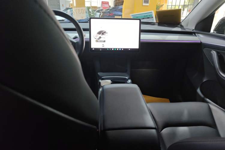 Used Tesla Model Y 2023 Rear-Wheel-Drive Version Audio And AC Panel