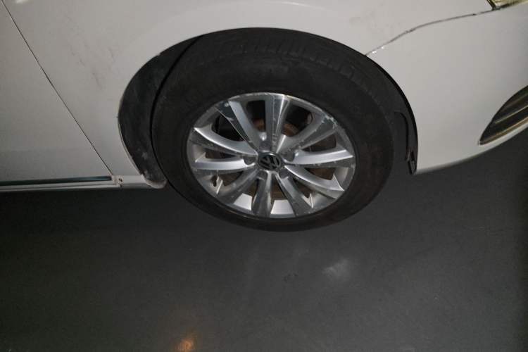 Used Volkswagen Magotan 2012 Revised 1.8TSI Luxury Version
