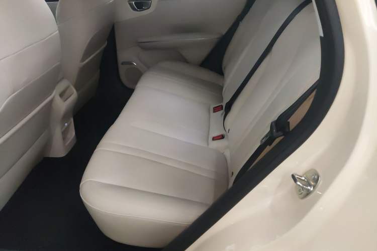 Used Wuling Bingo S 2025 Model 325km Deluxe Edition
