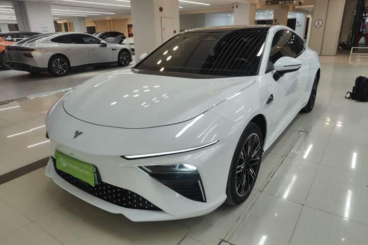 Used NETA S 2022 Extended-Range Version 1160 km Range Rear-Wheel-Drive Compact Edition