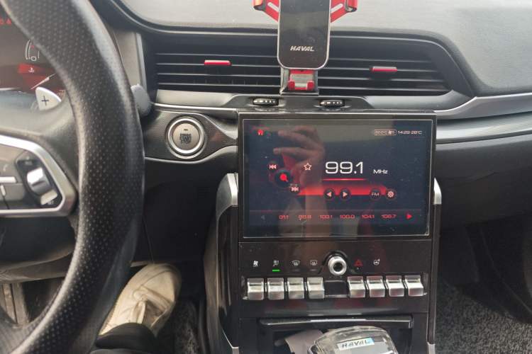 Used Haval H4 2018 Blue Label 1.5 GDIT DCT Fashion Edition Audio And AC Panel