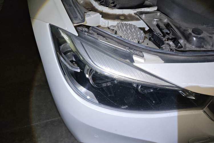 Used BMW 3 Series GT 2020 320i M Sport Package Right Front Headlight