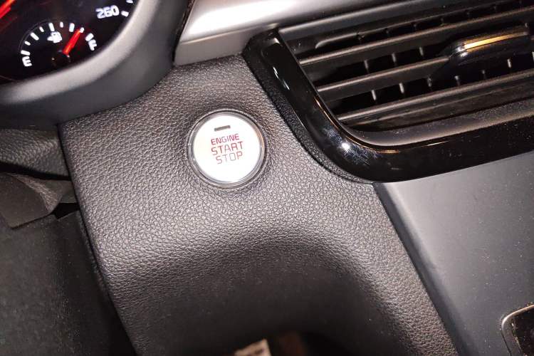 Used Kia K5 2016 2.0L Automatic LUX Vehicle Key